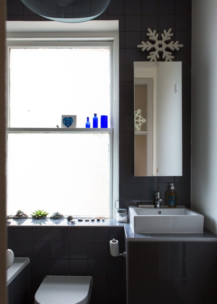 How To Keep Your Bathroom Warm This Winter Apartment Therapy